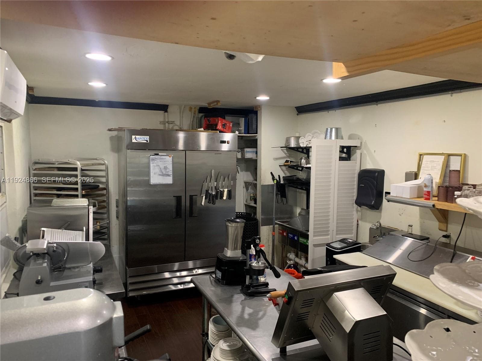 A11924866 — Miami Beach — 15