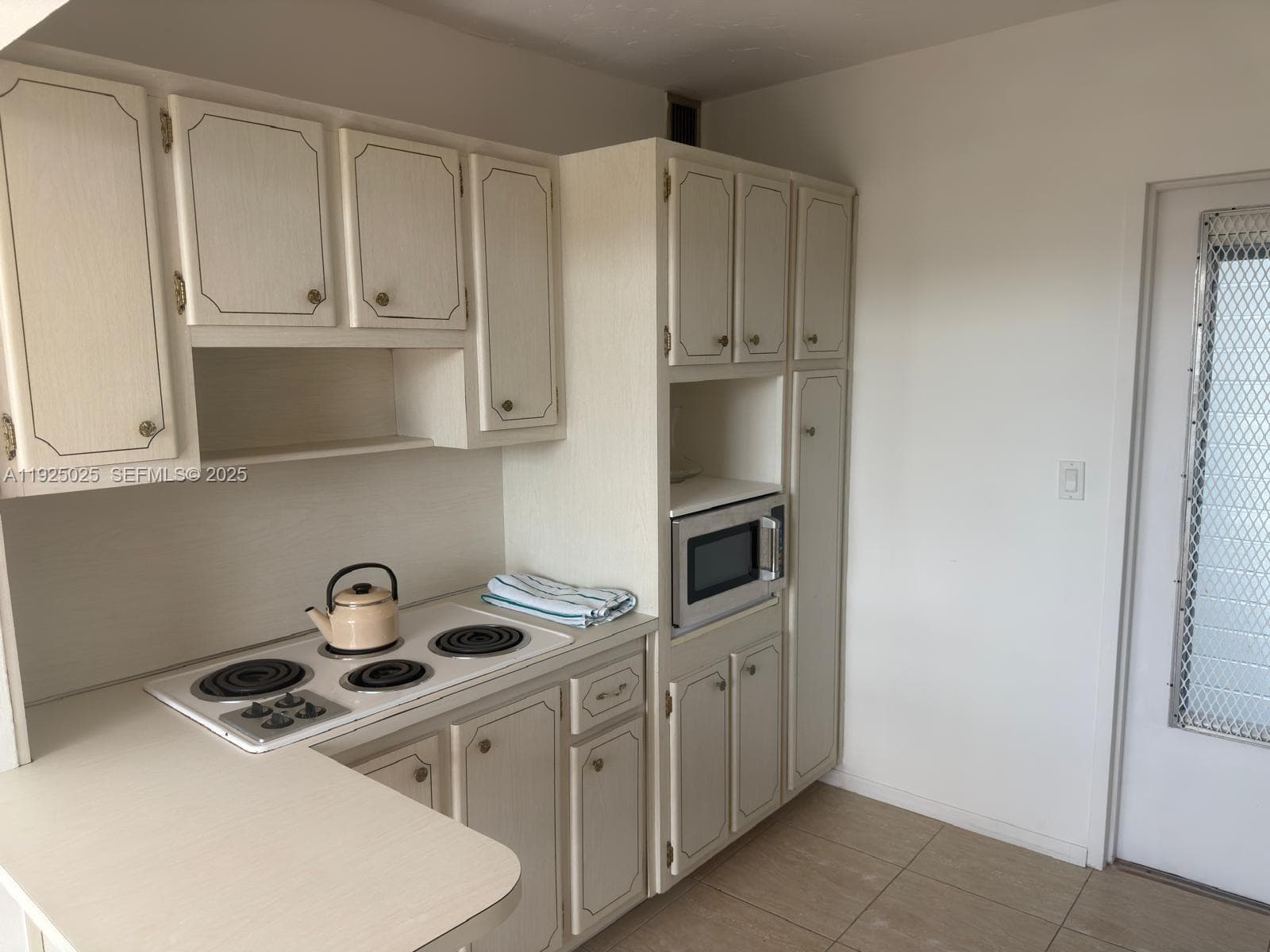 A11925025 — Miami Beach — 8