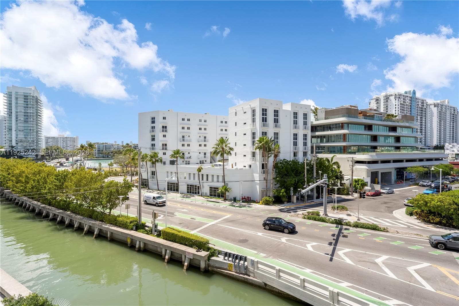 A11925242 — Miami Beach — 9