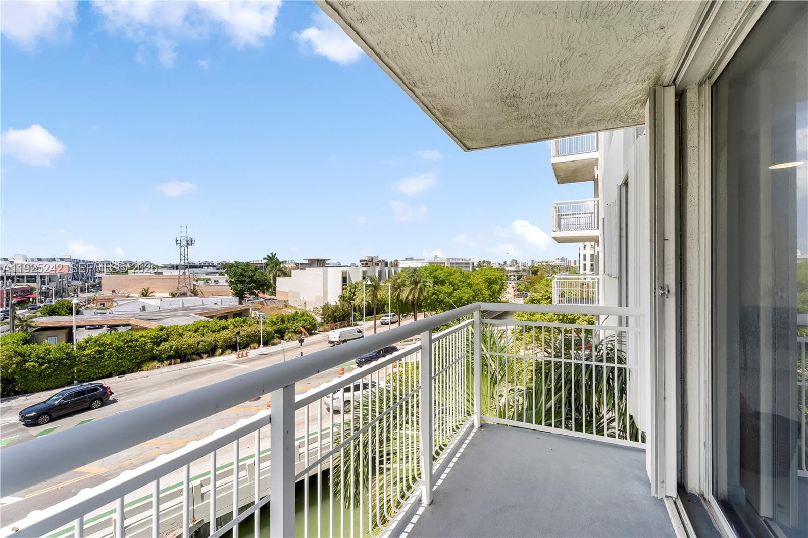 A11925242 — Miami Beach — 8