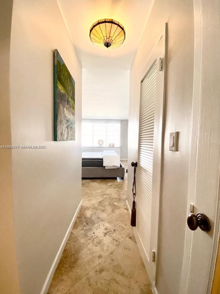 A11925287 — Miami Beach — 13