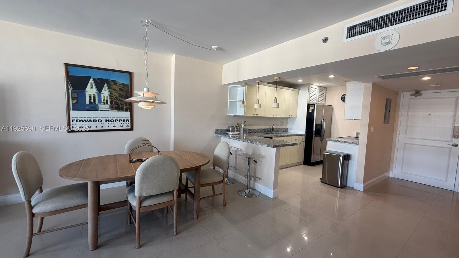 A11925590 — Miami Beach — 2