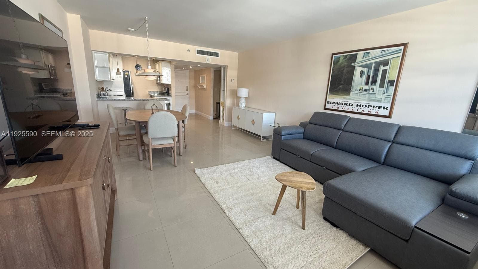 A11925590 — Miami Beach