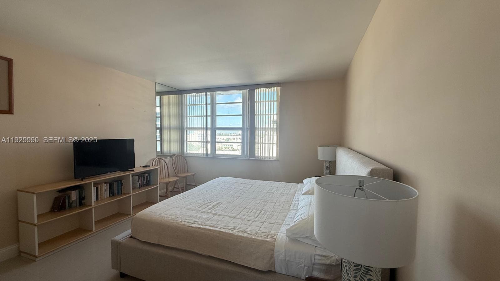 A11925590 — Miami Beach — 9