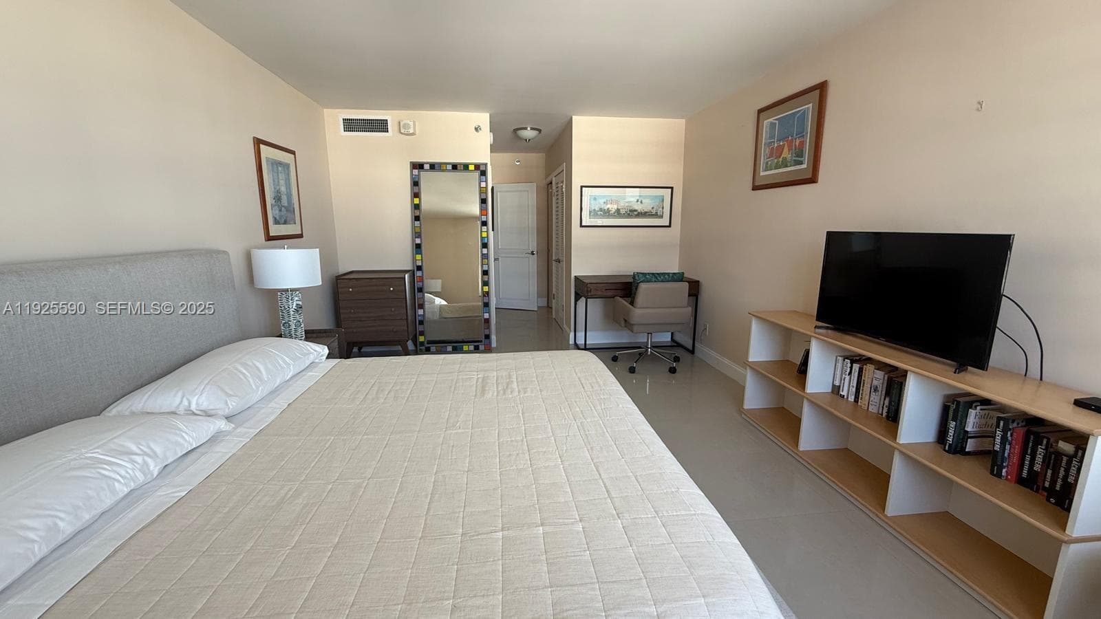 A11925590 — Miami Beach — 10