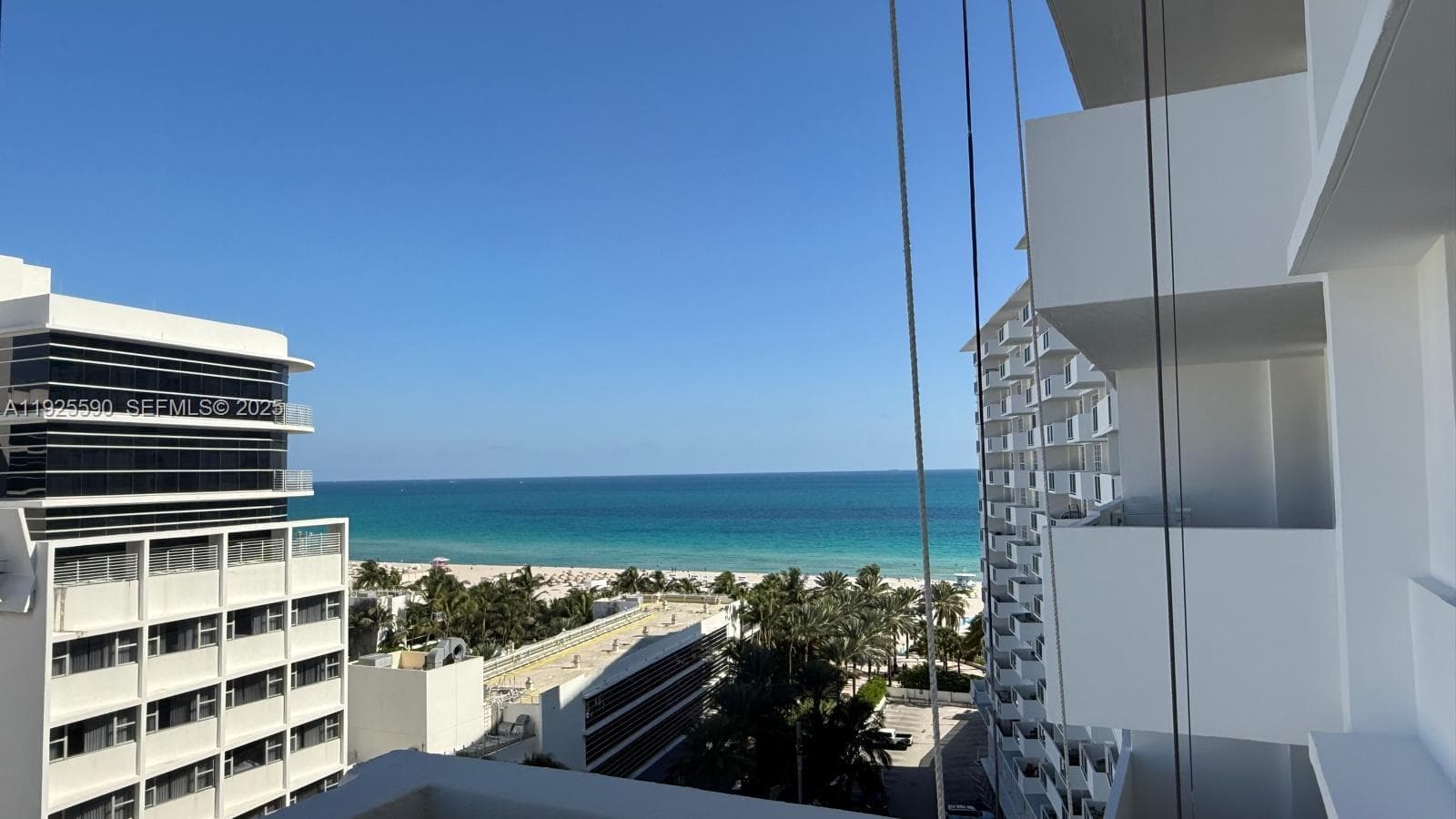 A11925590 — Miami Beach — 14
