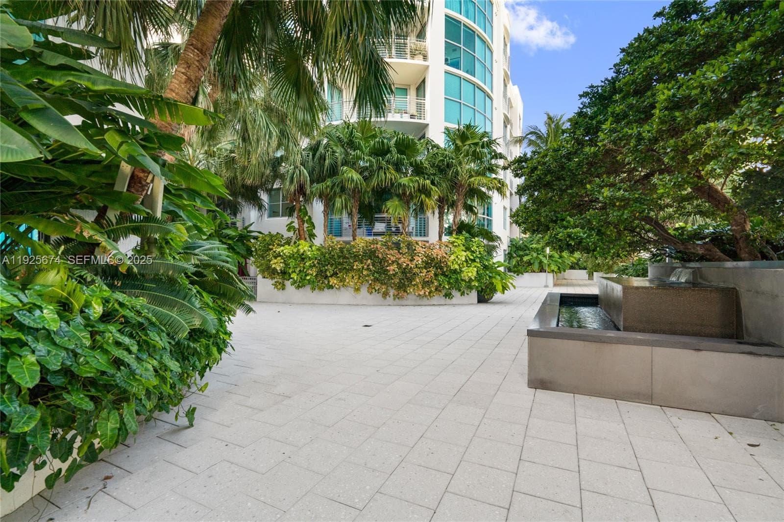 A11925674 — Miami Beach — 31