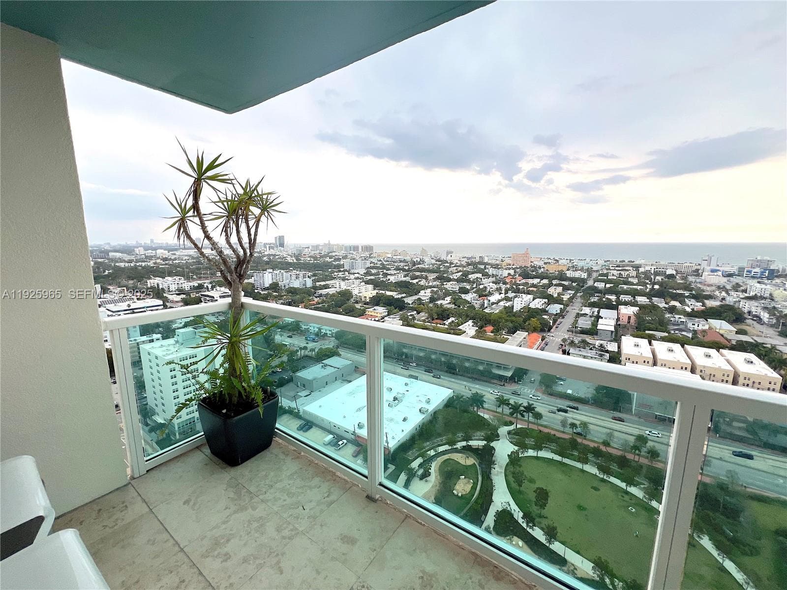 A11925965 — Miami Beach — 6