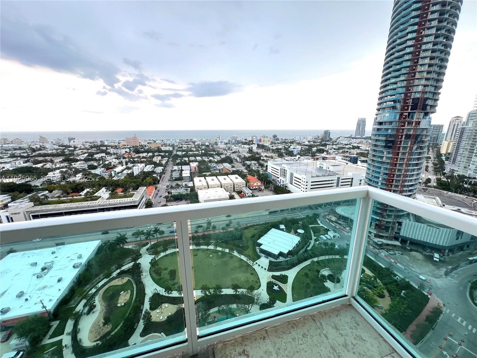 A11925965 — Miami Beach — 7