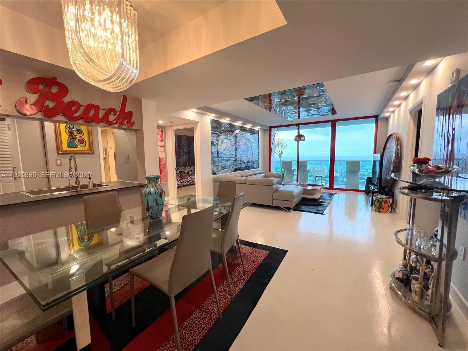 A11925965 — Miami Beach