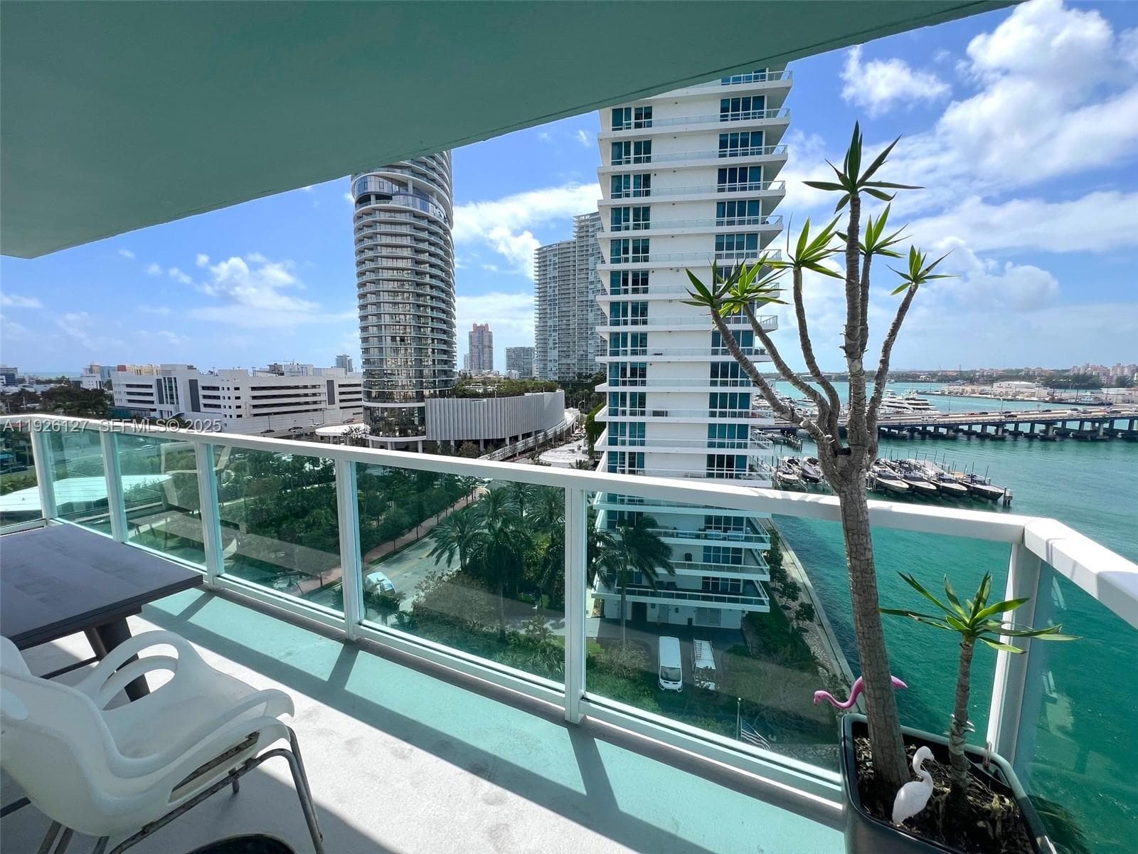 A11926127 — Miami Beach — 16