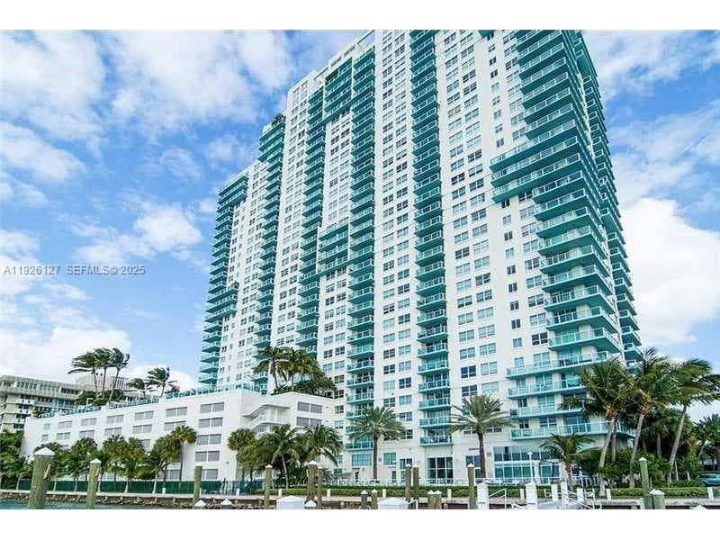 A11926127 — Miami Beach — 36