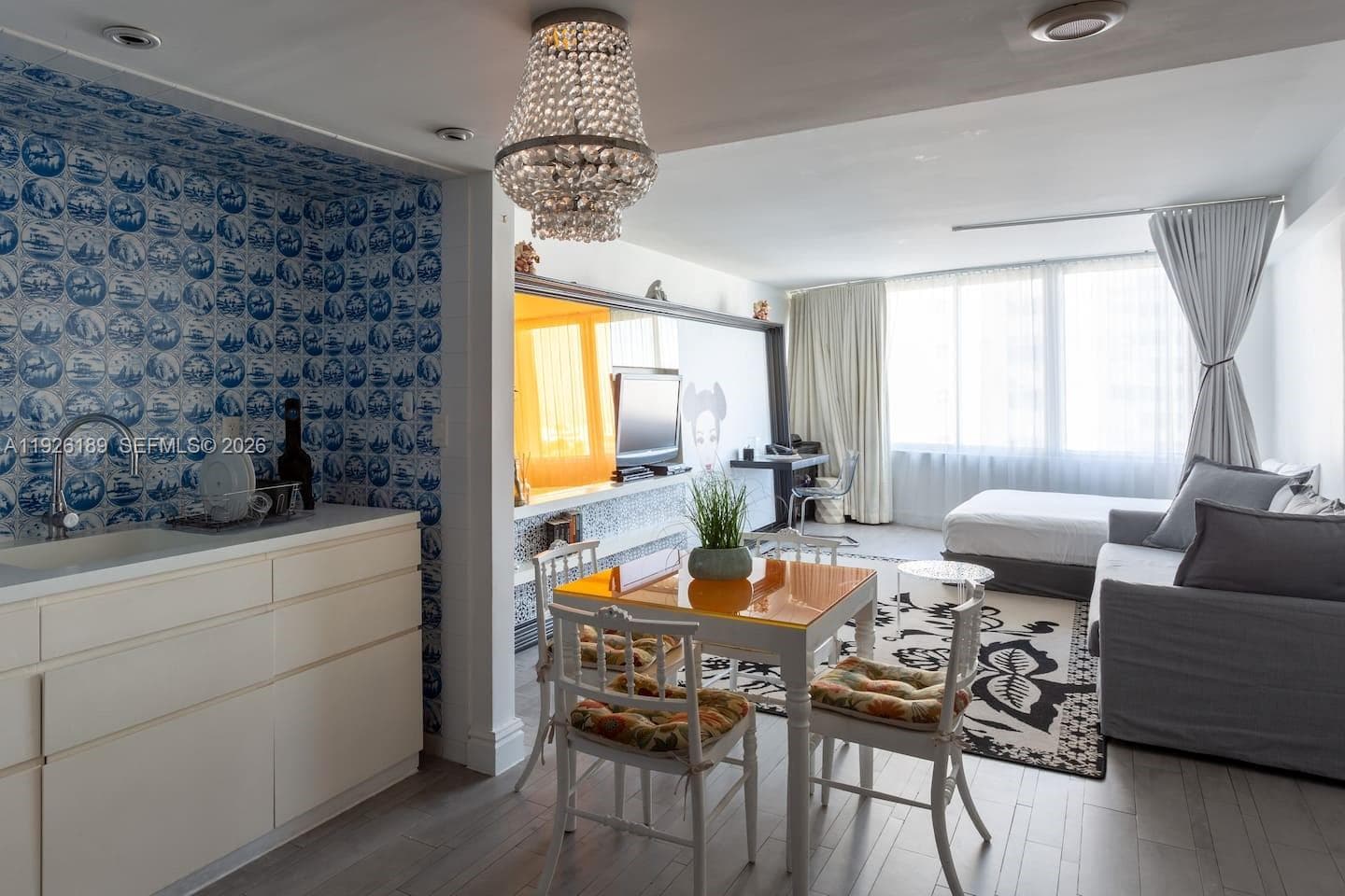 A11926189 — Miami Beach — 3