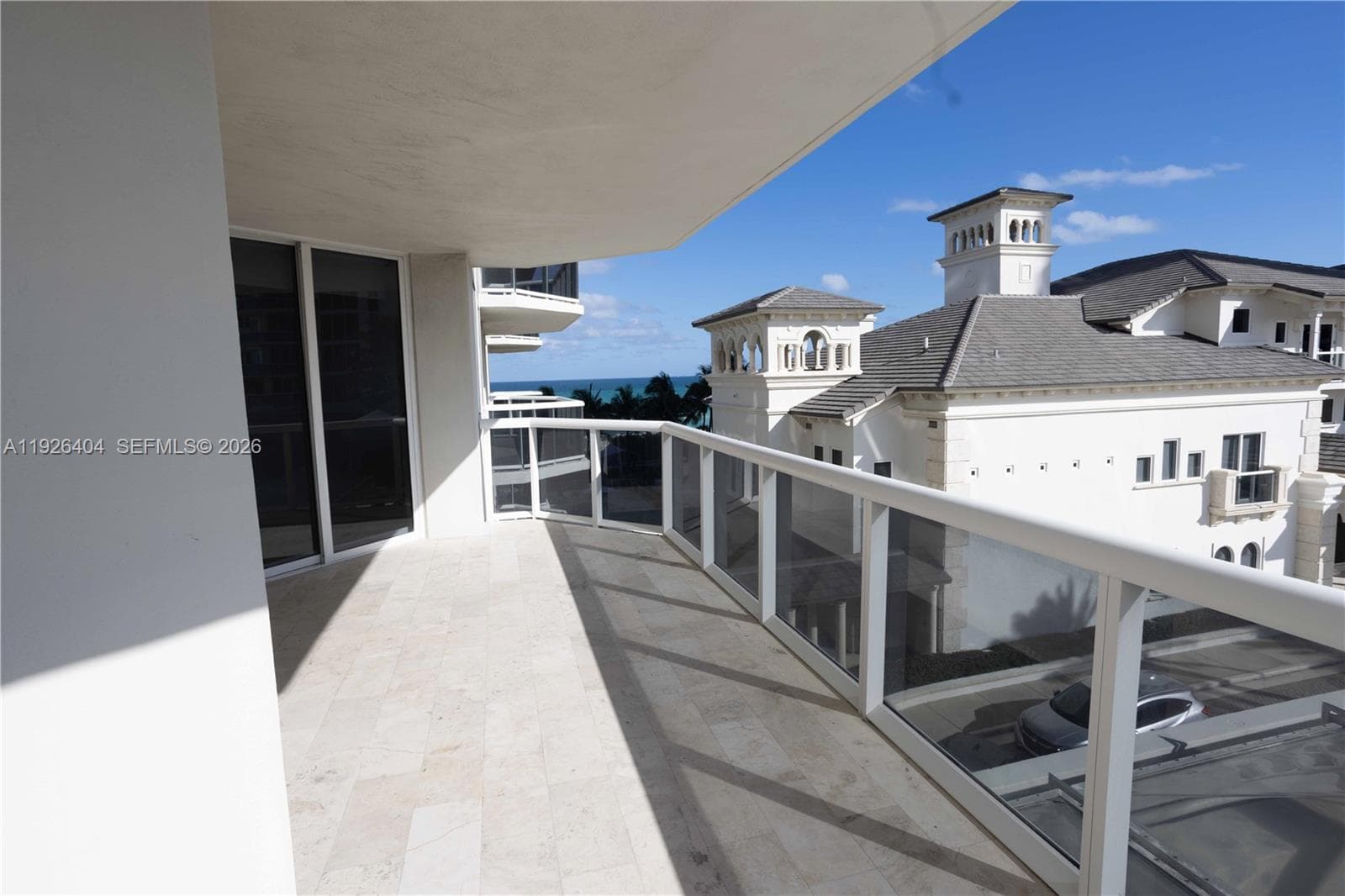 A11926404 — Miami Beach — 2