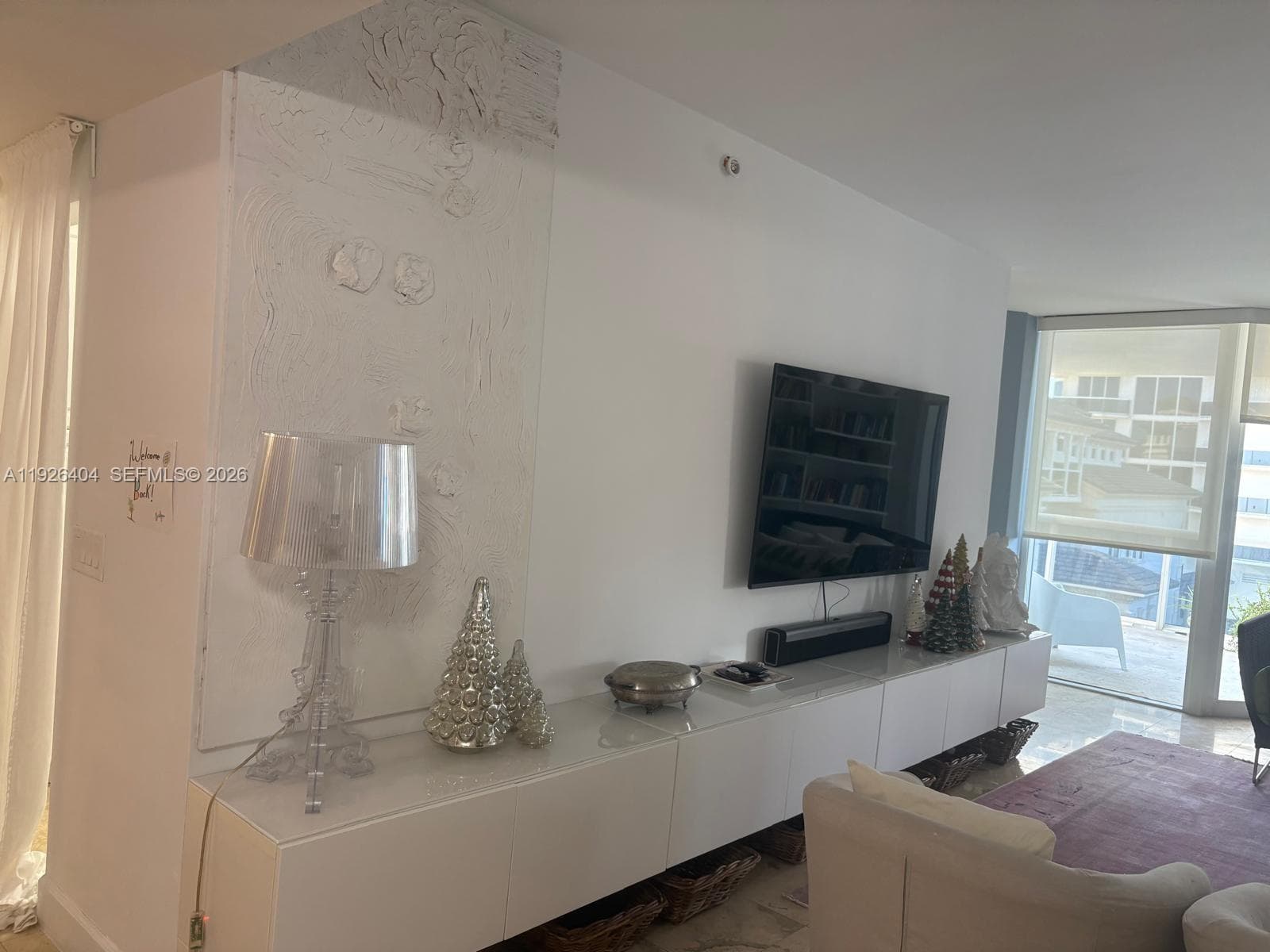 A11926404 — Miami Beach — 17