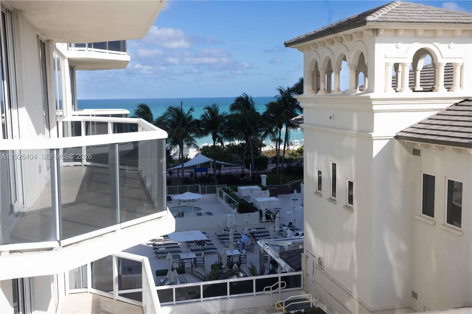 A11926404 — Miami Beach