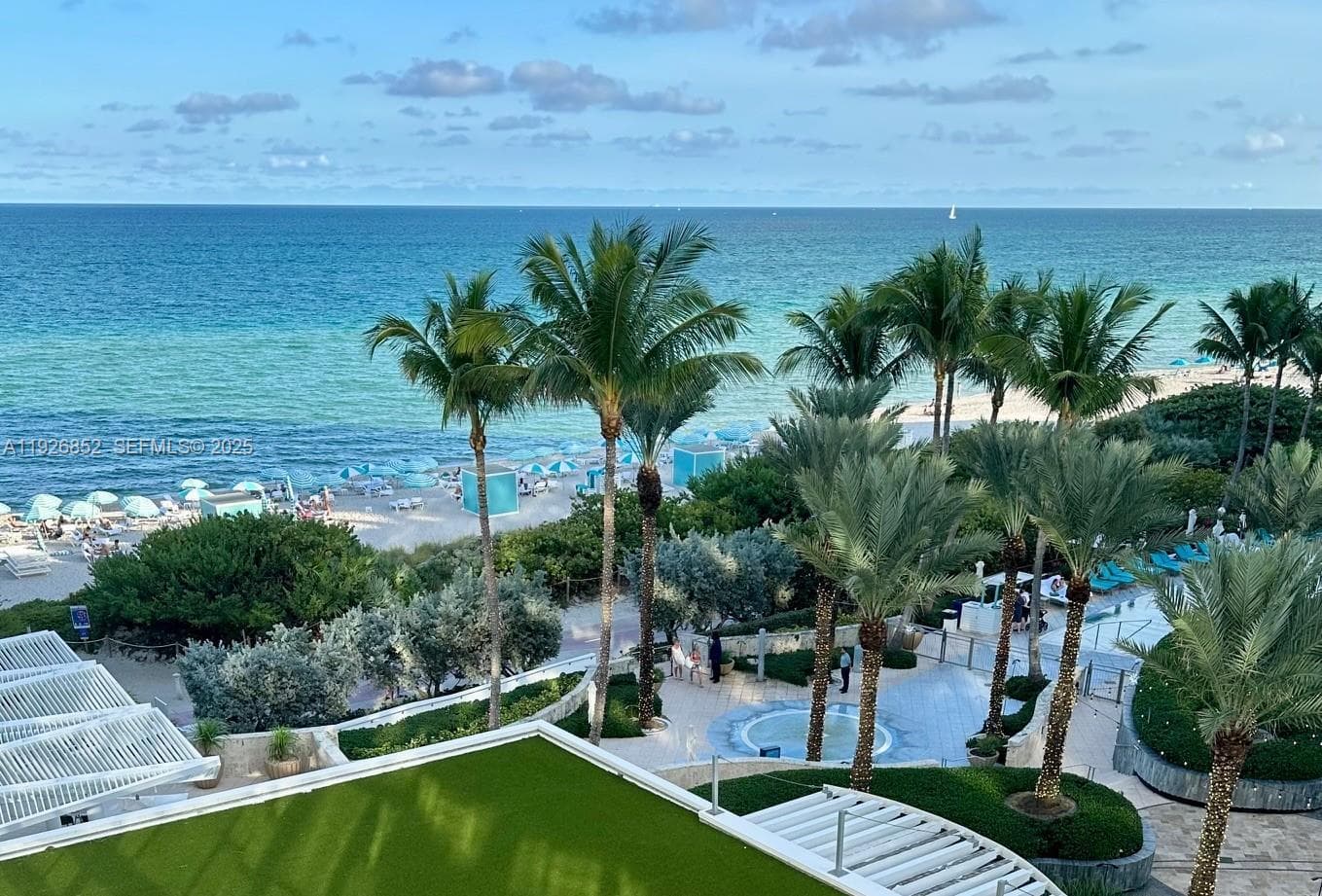 A11926852 — Miami Beach — 13