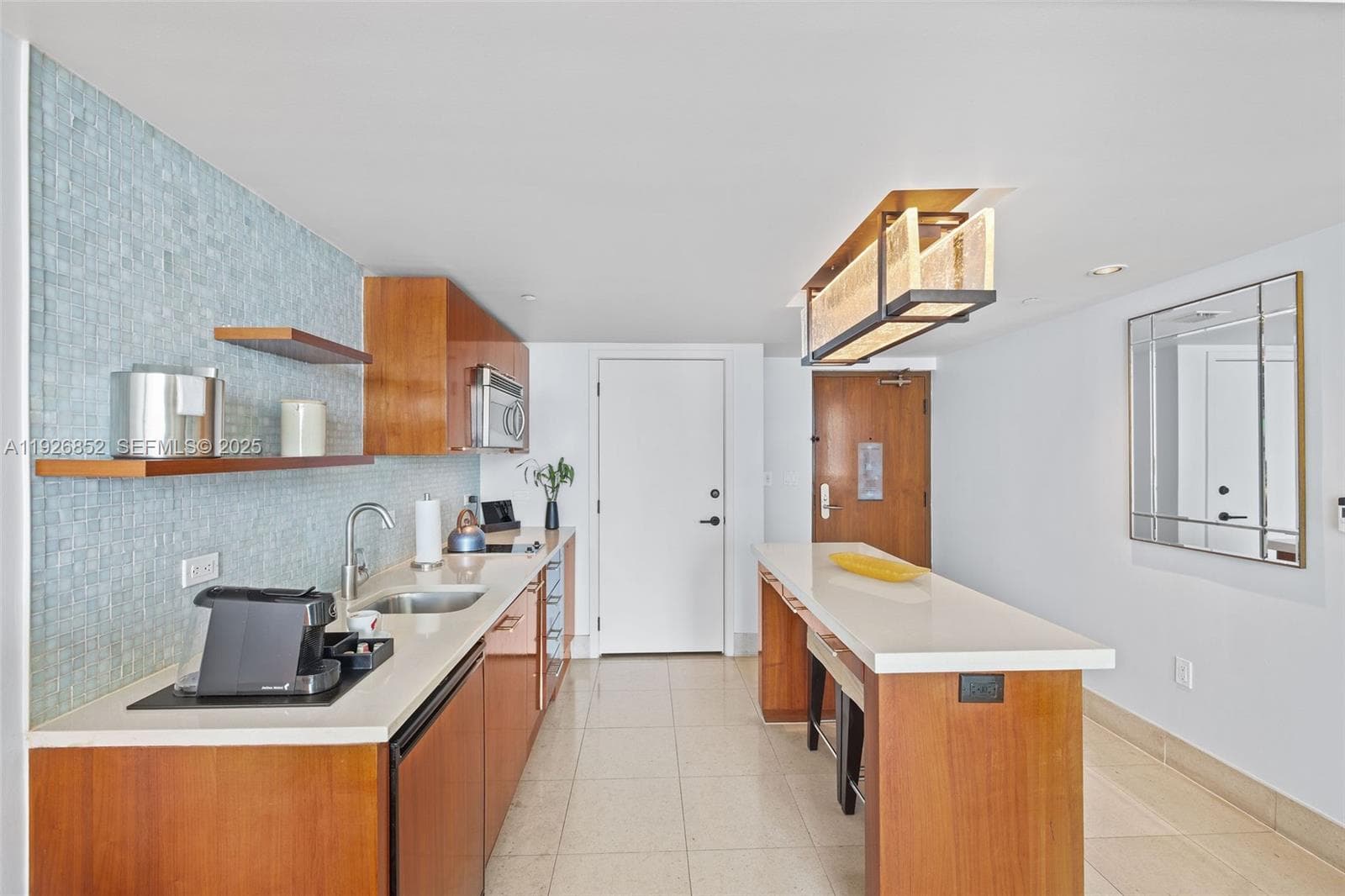 A11926852 — Miami Beach — 4