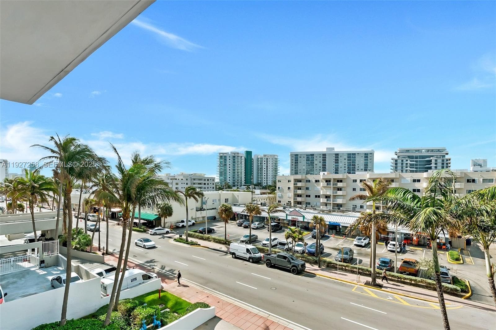 A11927258 — Miami Beach — 18
