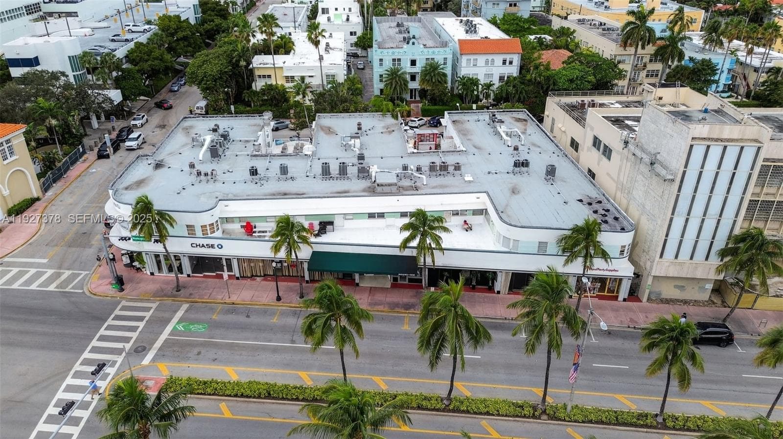 A11927378 — Miami Beach — 23