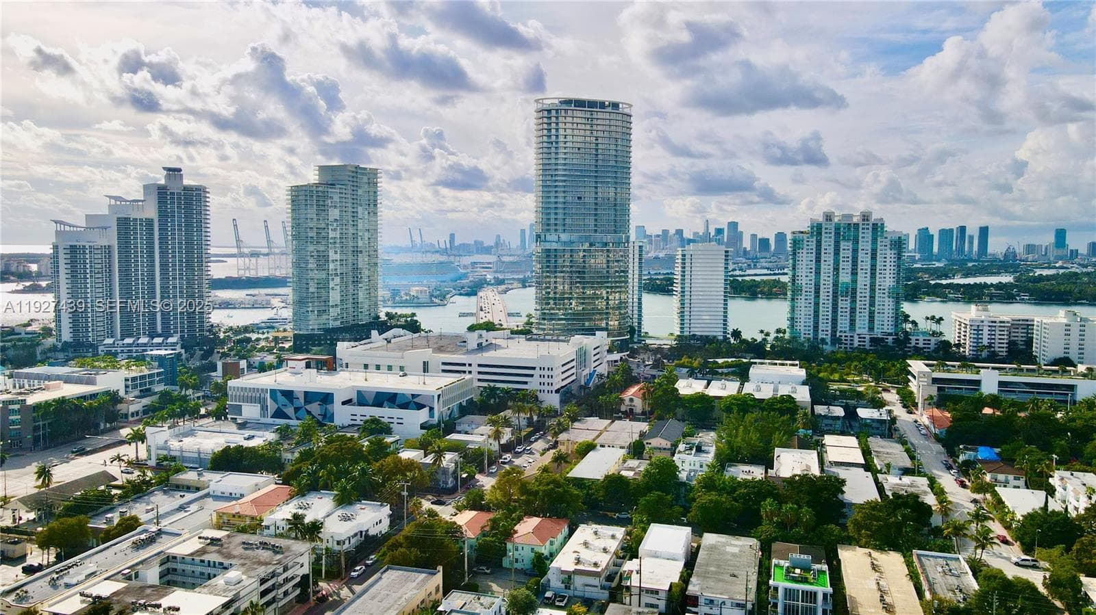 A11927439 — Miami Beach — 12