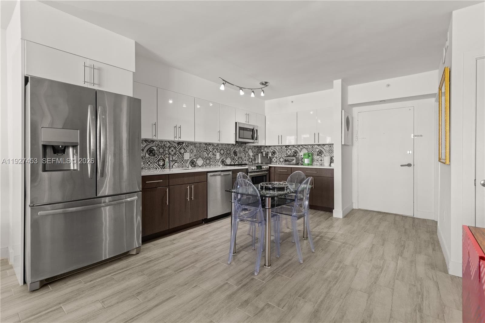A11927453 — Miami Beach