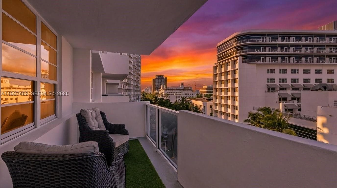 A11927453 — Miami Beach — 5