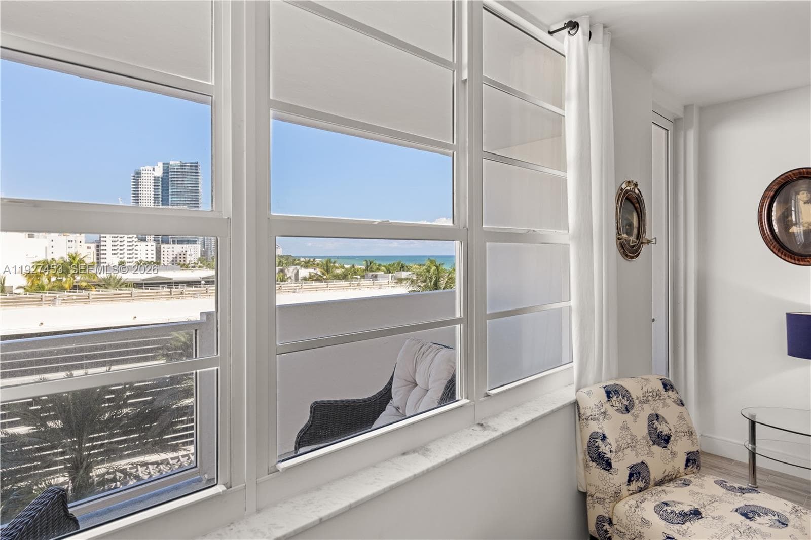 A11927453 — Miami Beach — 14