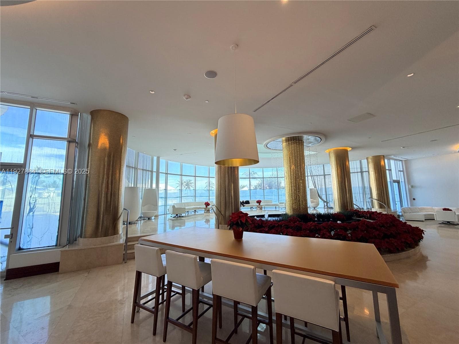 A11927864 — Miami Beach — 32