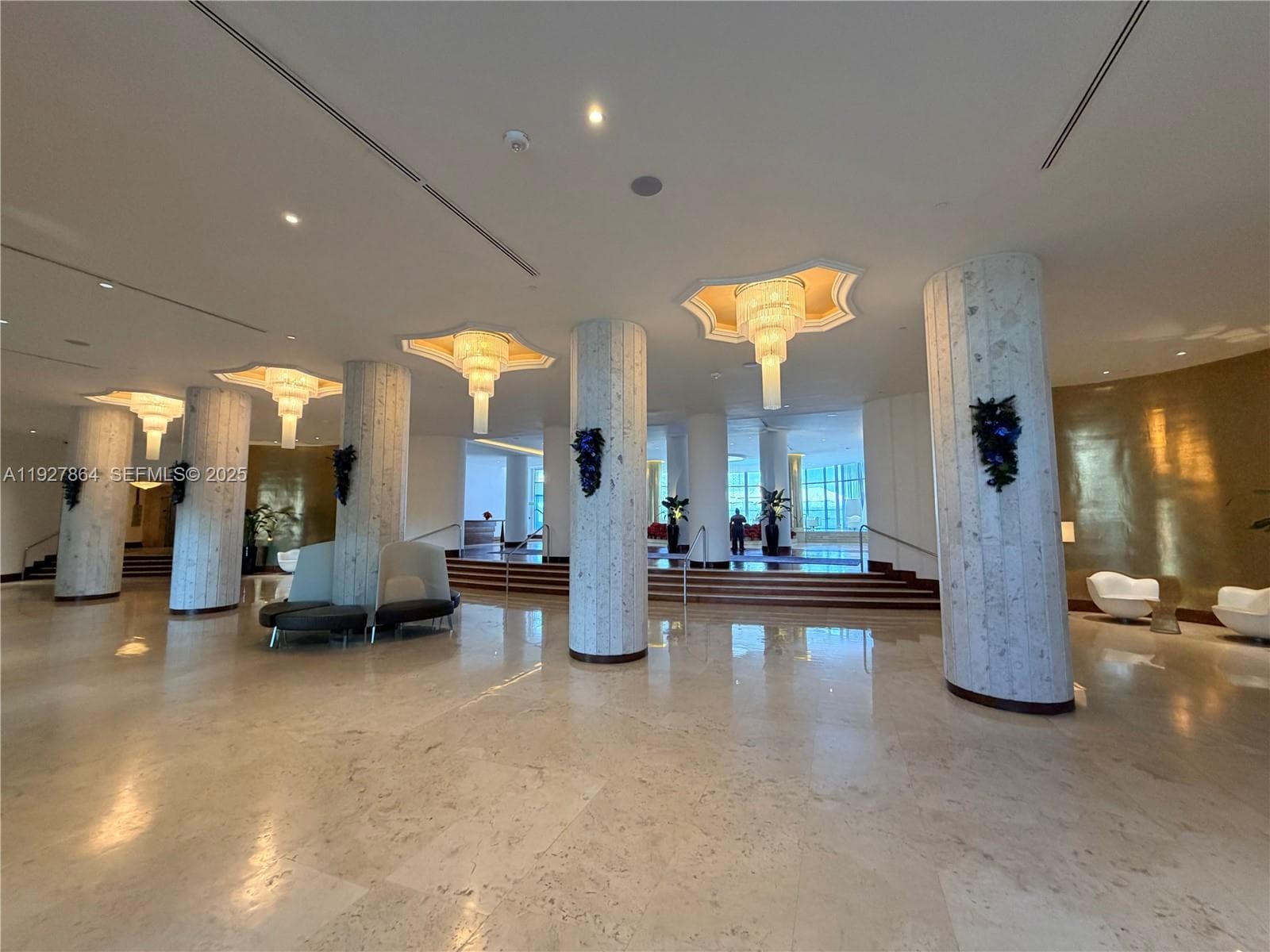 A11927864 — Miami Beach — 28