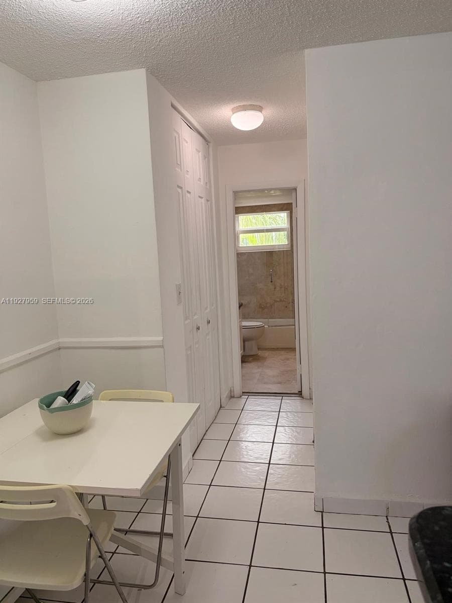 A11927959 — Miami Beach — 16