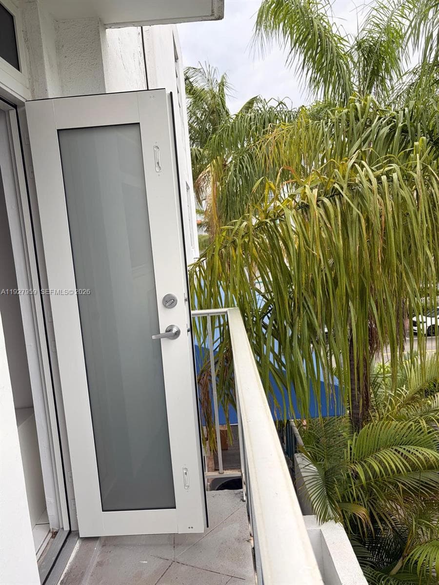 A11927959 — Miami Beach — 7