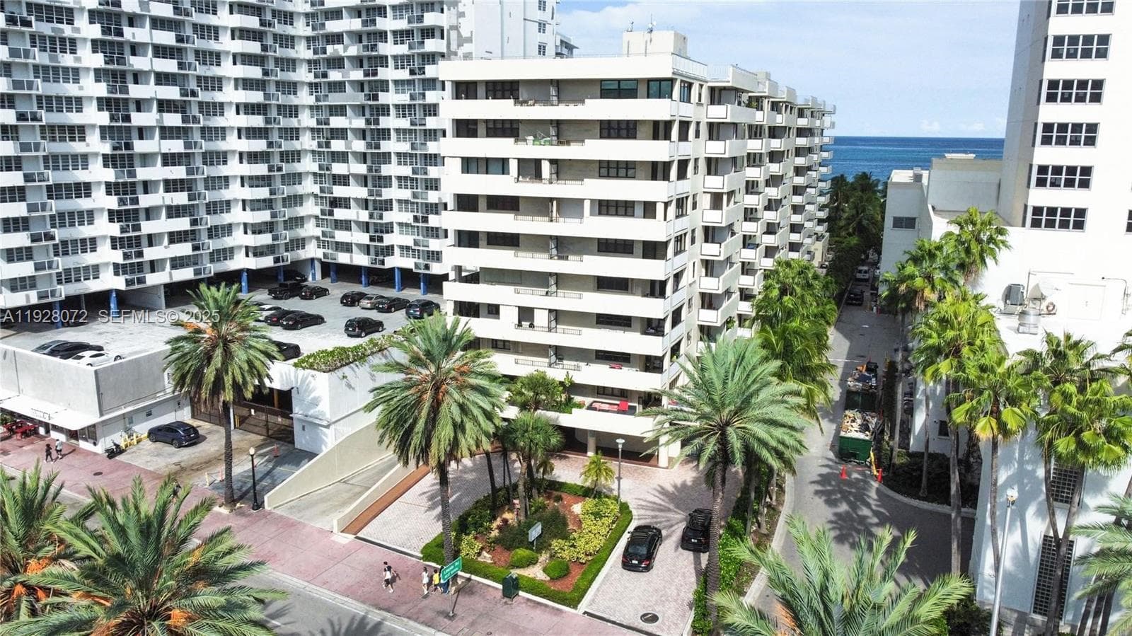 A11928072 — Miami Beach — 33