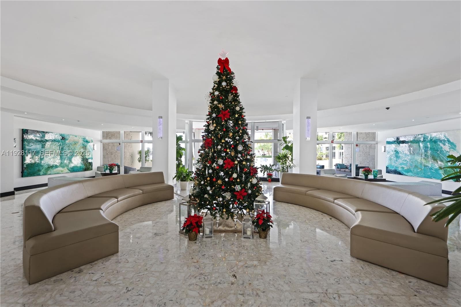 A11928117 — Miami Beach — 33