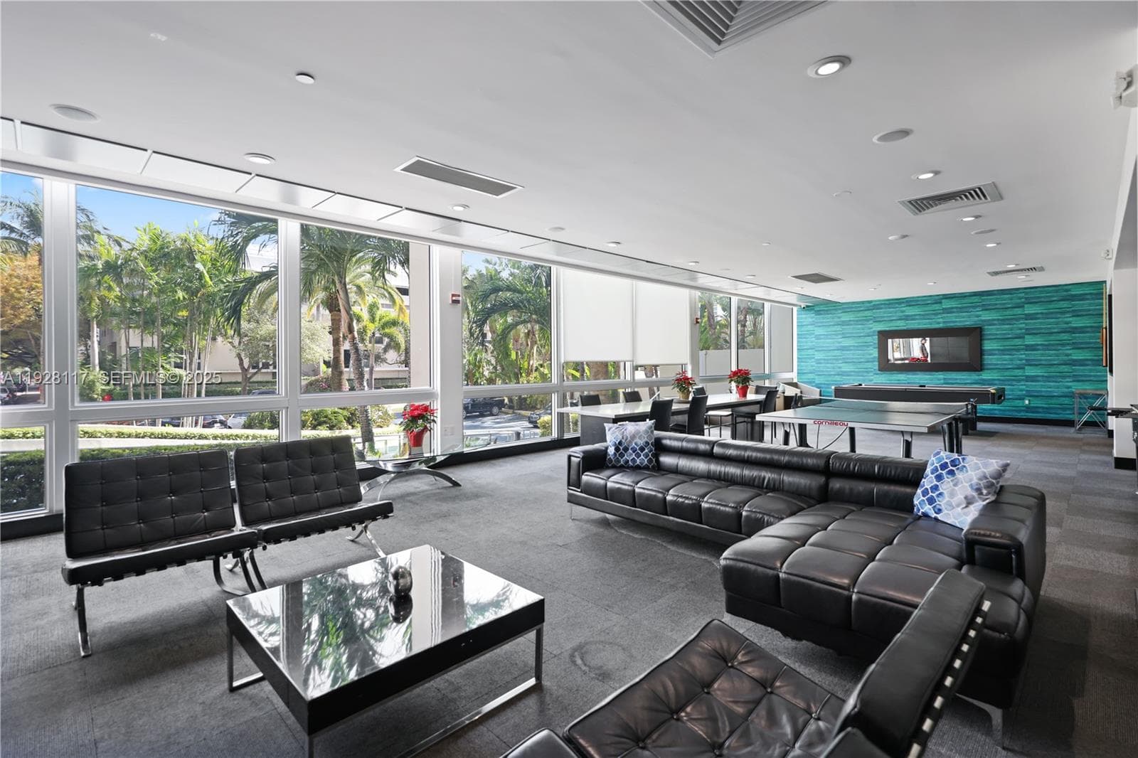 A11928117 — Miami Beach — 35