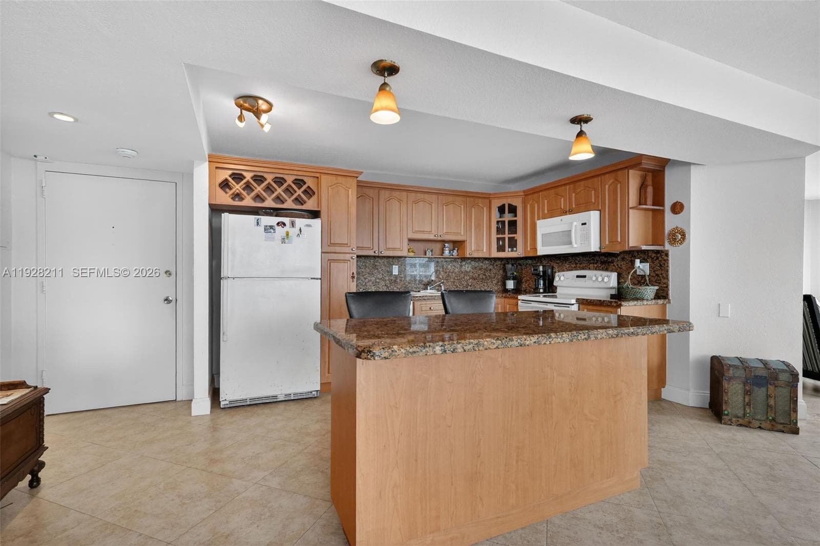 A11928211 — Miami Beach — 6