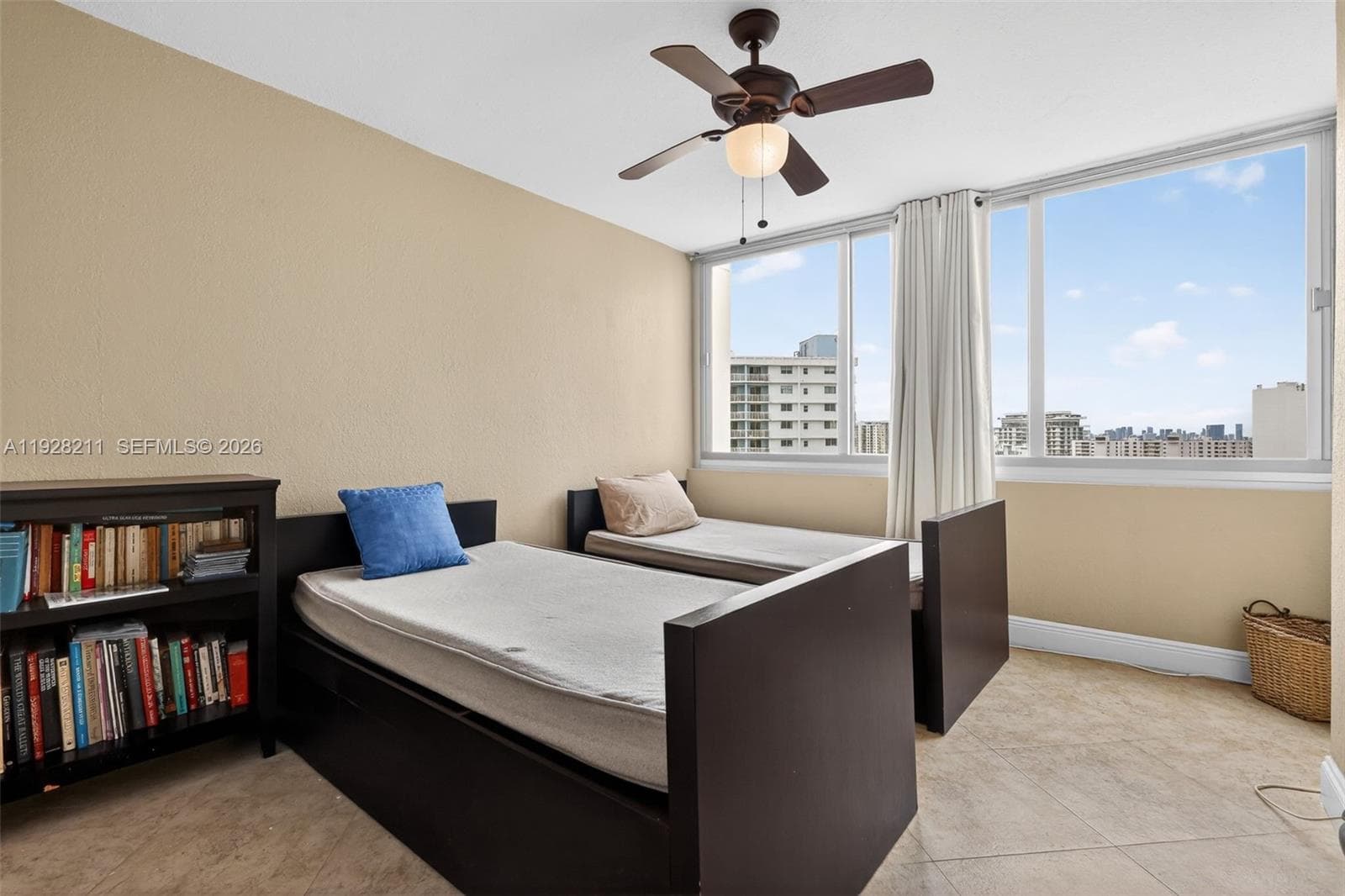 A11928211 — Miami Beach — 17