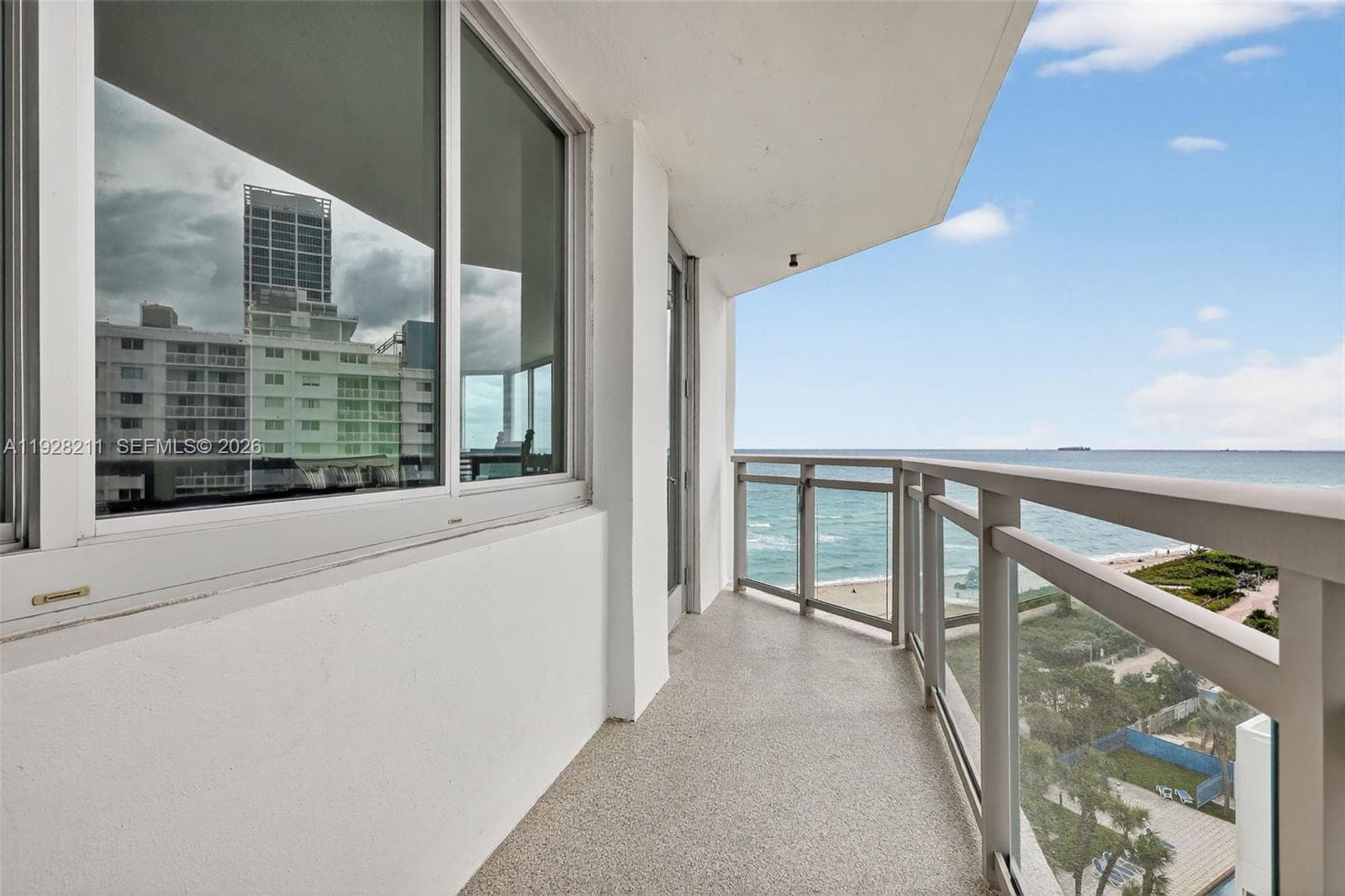 A11928211 — Miami Beach — 26