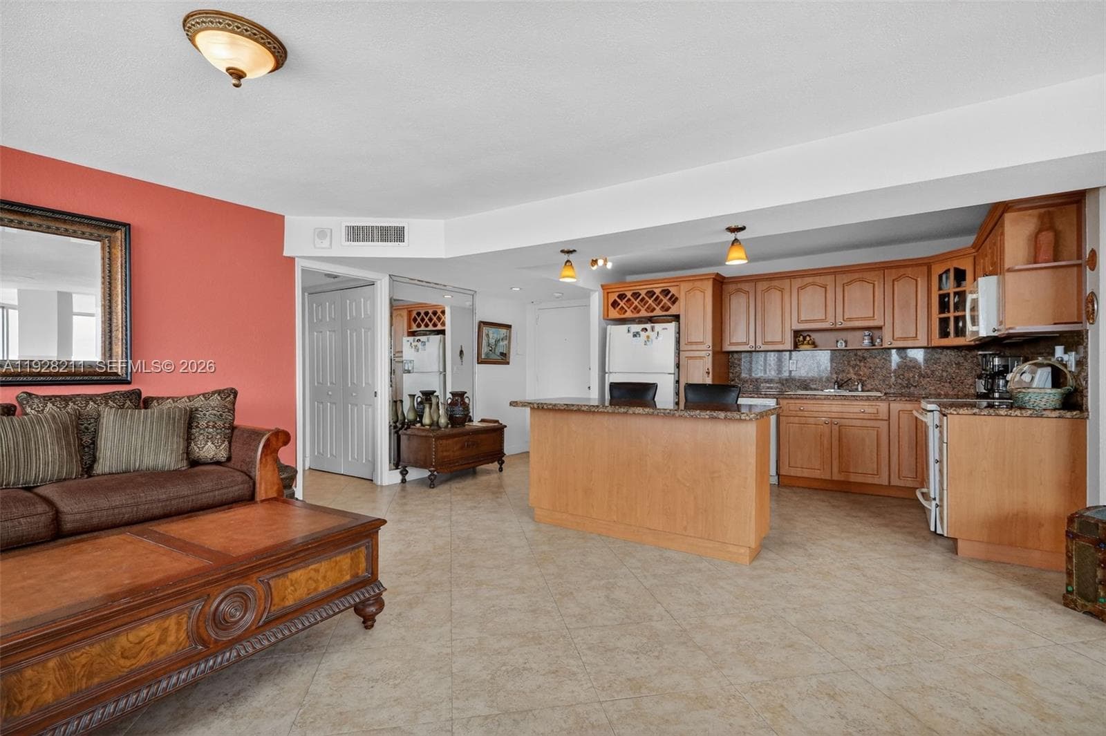 A11928211 — Miami Beach — 5
