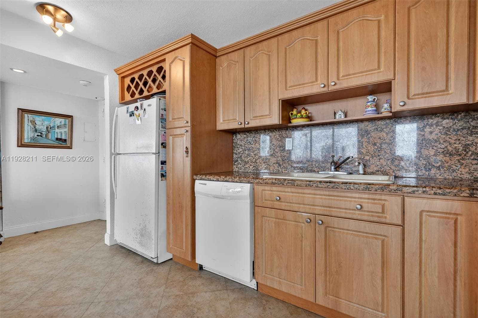 A11928211 — Miami Beach — 9