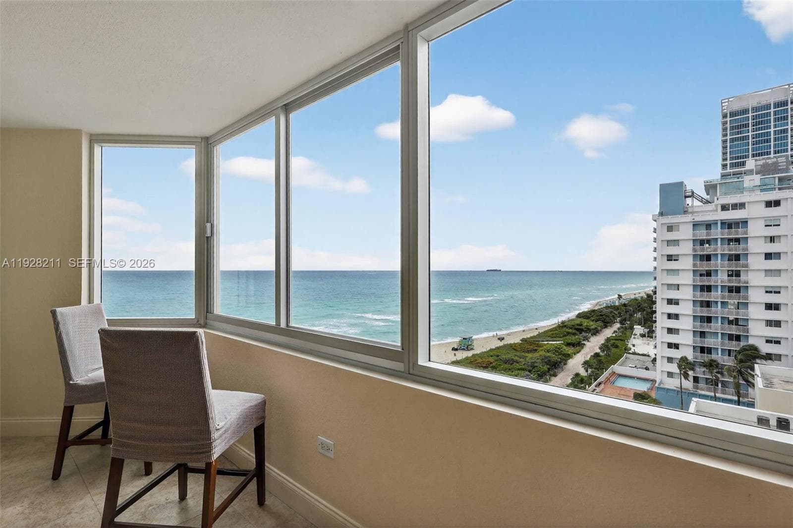 A11928211 — Miami Beach — 15