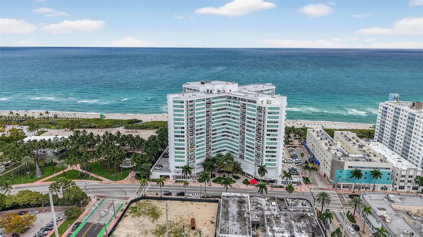 A11928211 — Miami Beach — 40