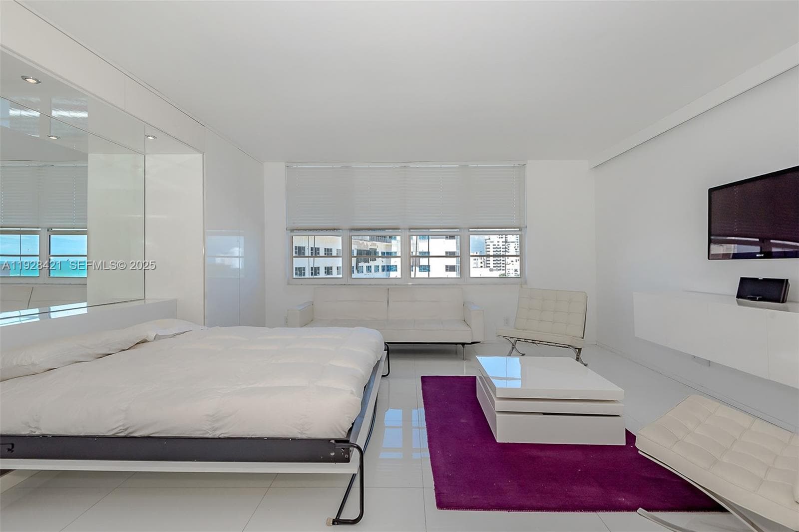 A11928421 — Miami Beach — 16