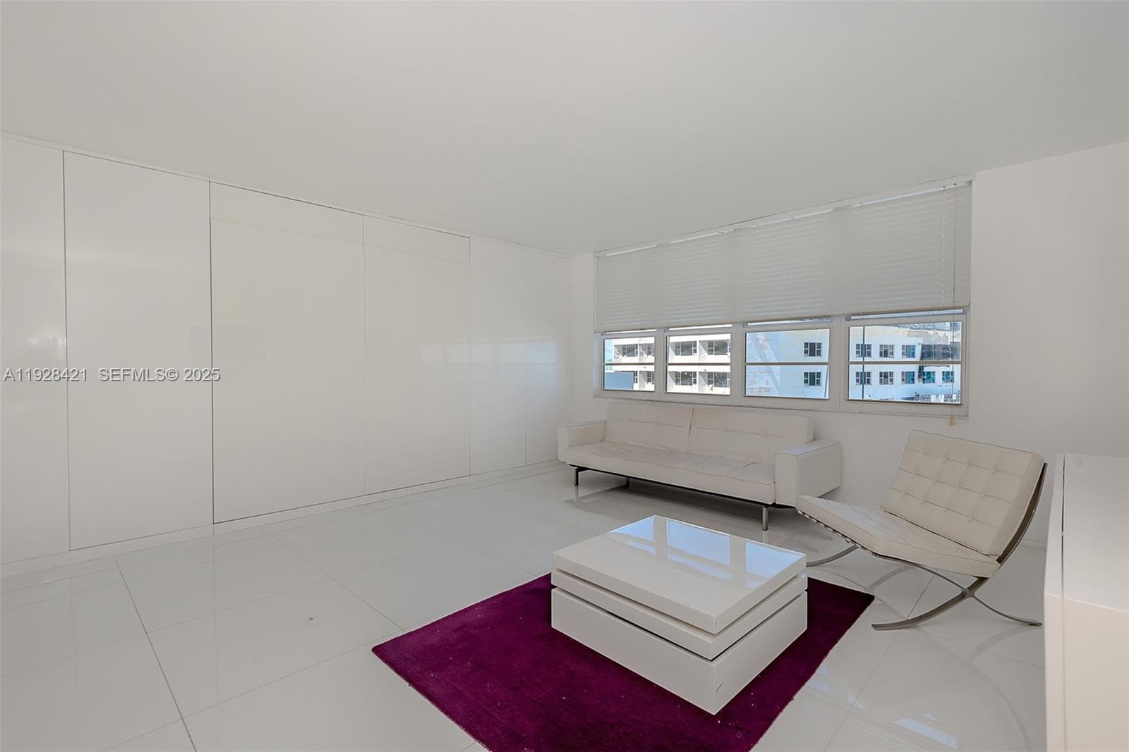 A11928421 — Miami Beach — 14
