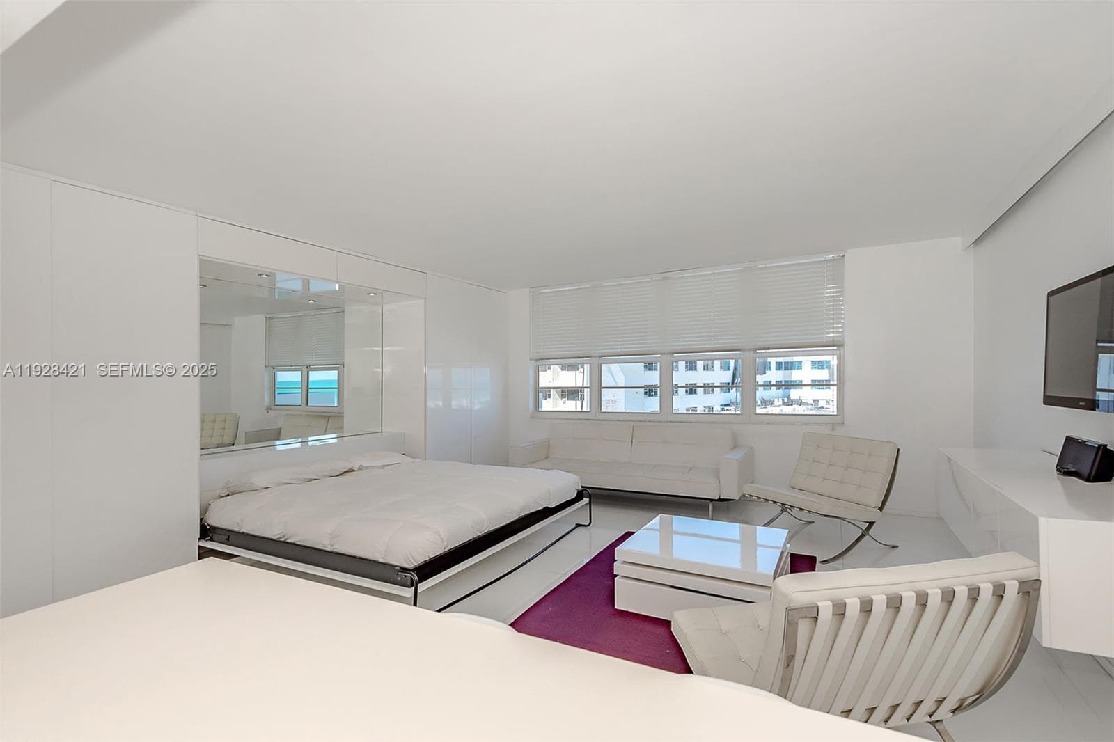A11928421 — Miami Beach — 18