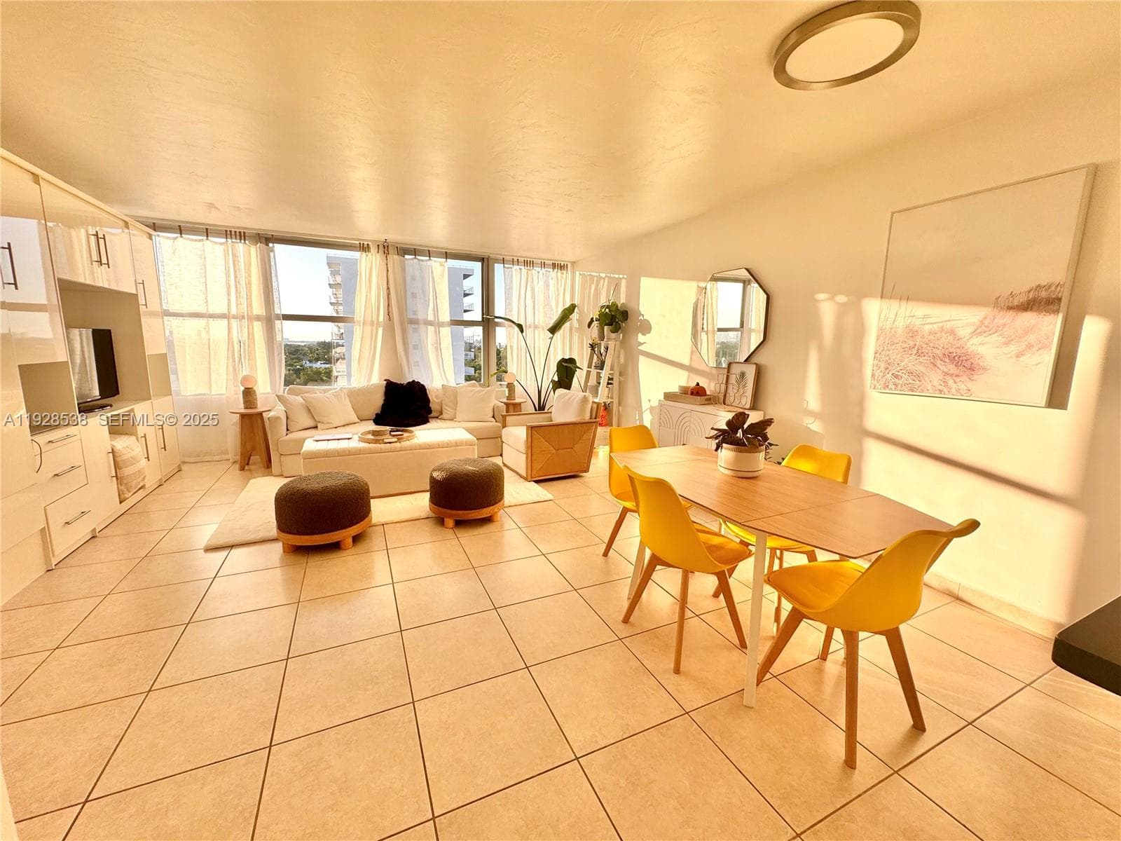 A11928538 — Miami Beach — 8