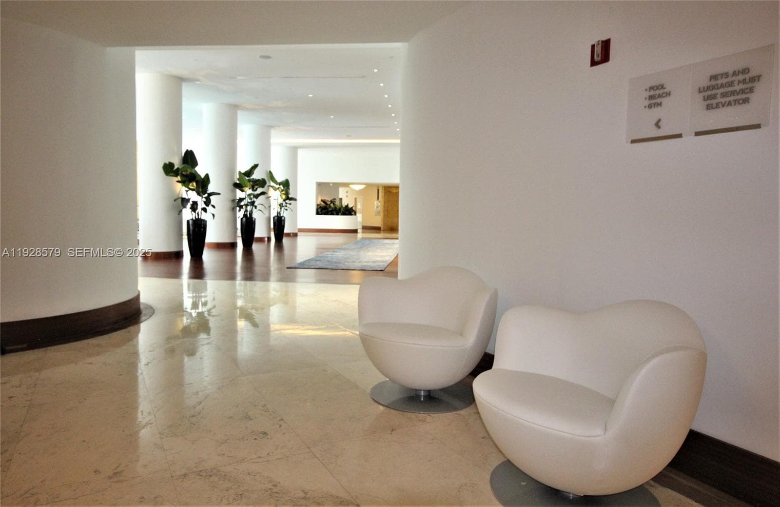 A11928579 — Miami Beach — 57
