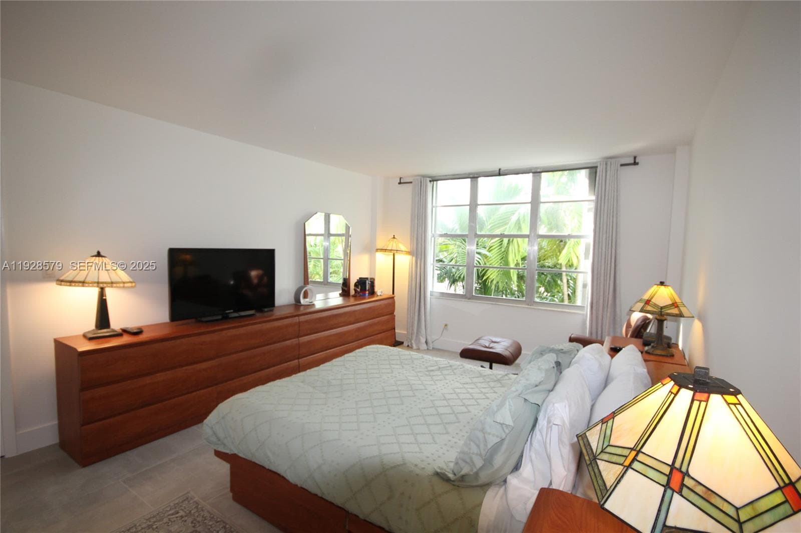 A11928579 — Miami Beach — 20