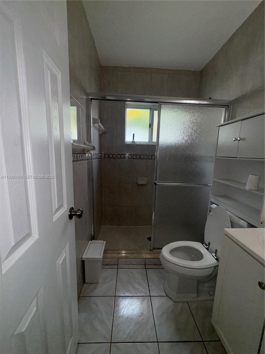 A11928768 — Miami Beach — 20