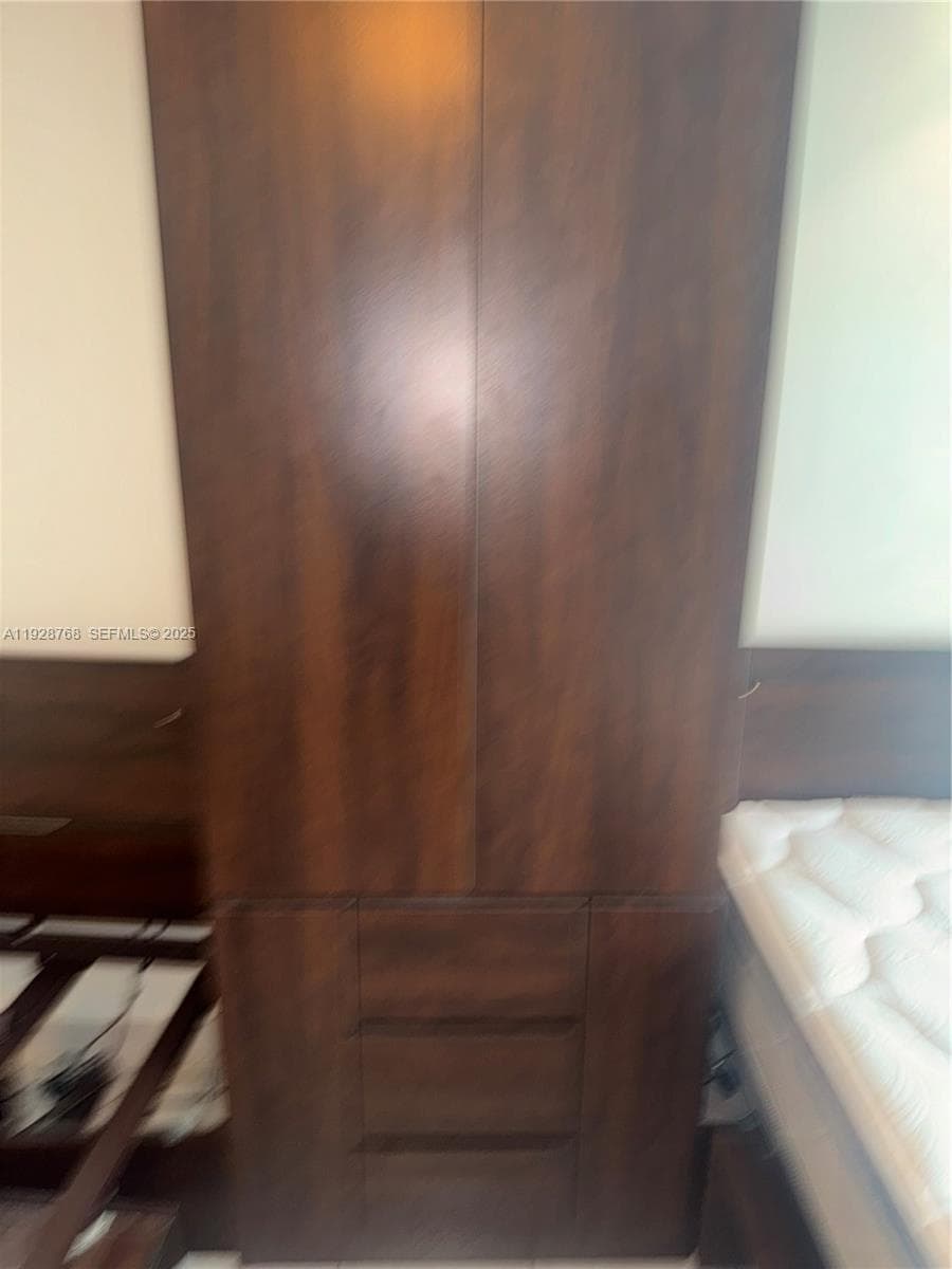 A11928768 — Miami Beach — 24